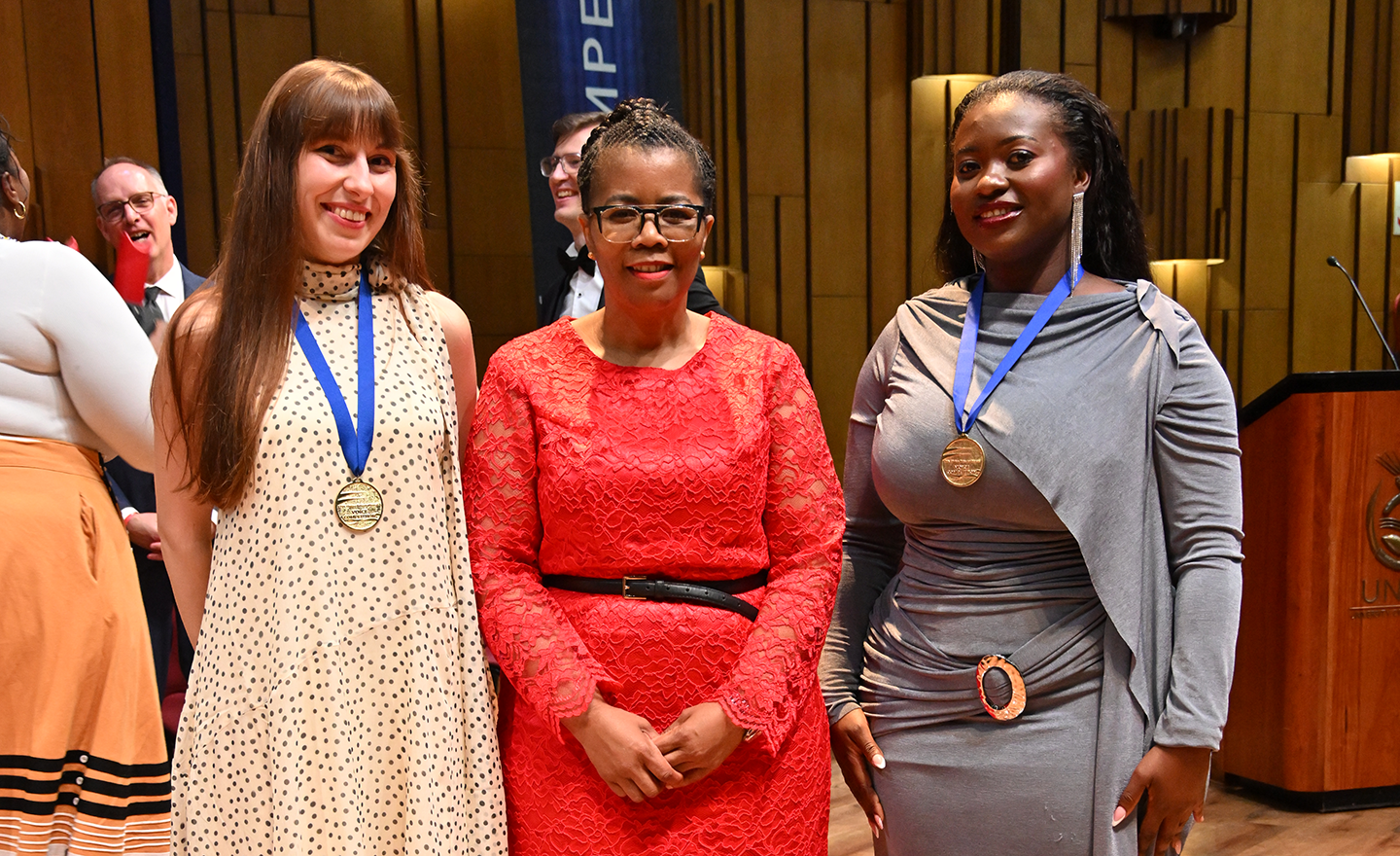 Maria del Mar Vilaseca, Unisa VC Prof Puleng LenkaBula and Molly Dzangare_banner_x.png